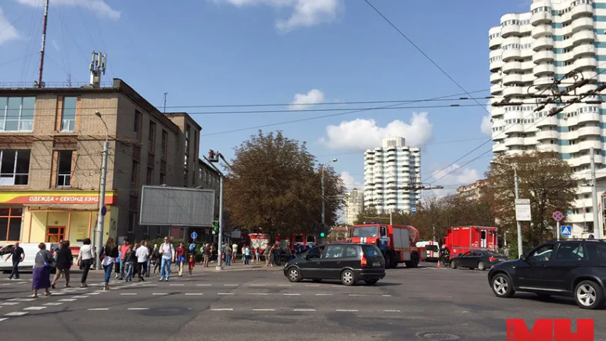 У Мінску гарэў мэблевы цэнтр (фота, відэа)