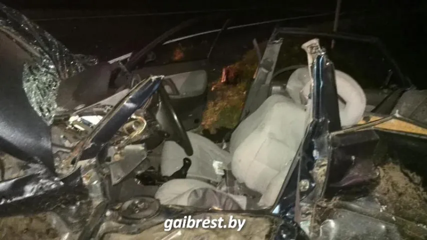 У Баранавіцкім раёне ў аўтааварыі загінулі маці і дачка