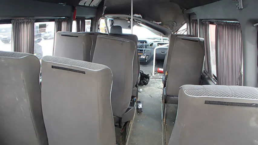 У Мінску маршрутка сутыкнулася з машынай дарожнікаў, ёсць пацярпелыя (фота)