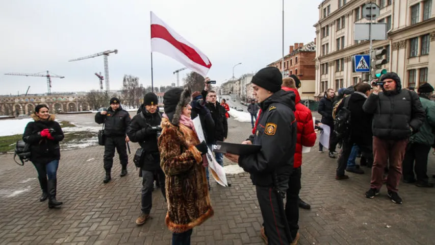 Каля Вярхоўнага суда ў Мінску прайшла акцыя пратэсту (фота, відэа)