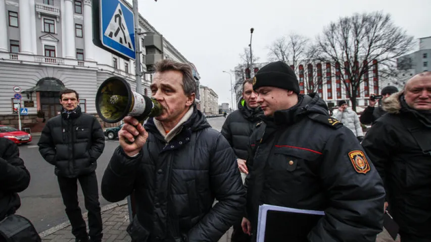 Каля Вярхоўнага суда ў Мінску прайшла акцыя пратэсту (фота, відэа)