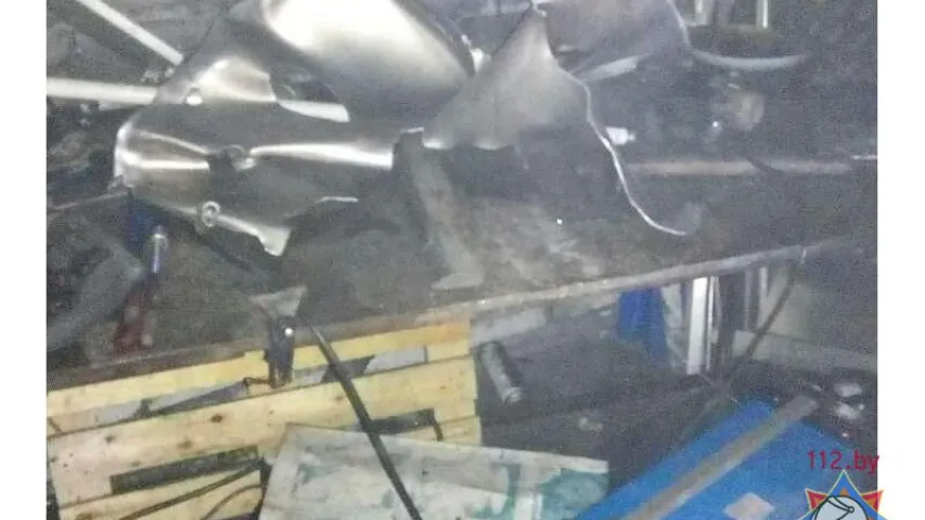 З'явіліся новыя здымкі з месца выбуху на станцыі тэхабслугоўвання ў Мінску