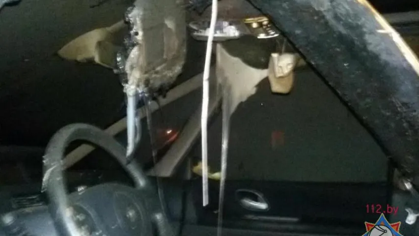 У Мінску ўначы невядомы падпаліў таксоўку (фота)