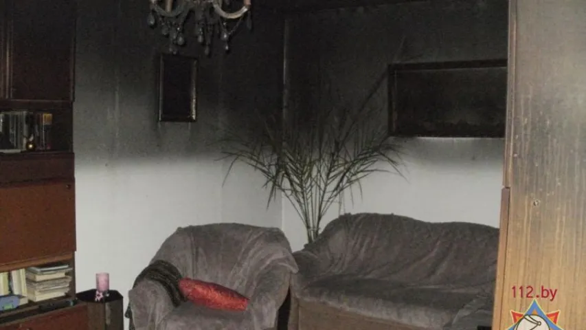 У Капылі мужчына выратаваў на пажары сям’ю (фота)