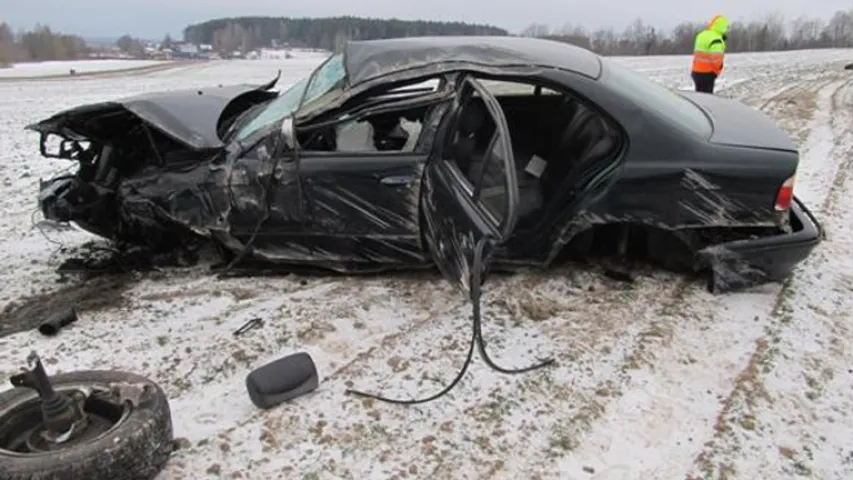 У Барысаўскім раёне пасля ДТЗ збег кіроўца BMW, пасажыр памёр у бальніцы