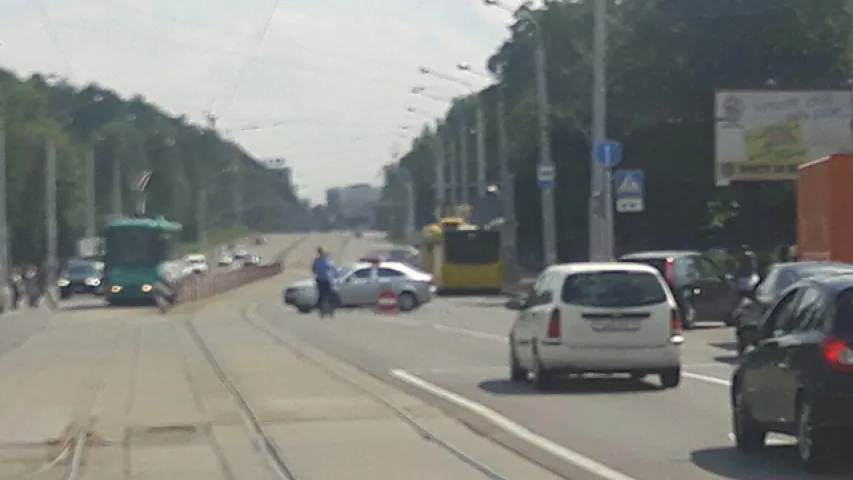 На мінскай вуліцы Ванеева знайшлі авіябомбу (фота)