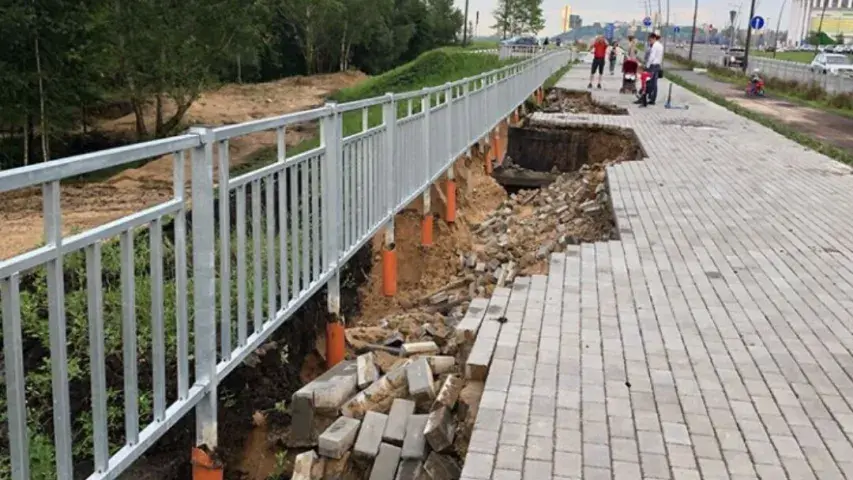 Як толькі расійскі горад развітаўся з чэмпіянатам свету, дарогу змыла (фота)
