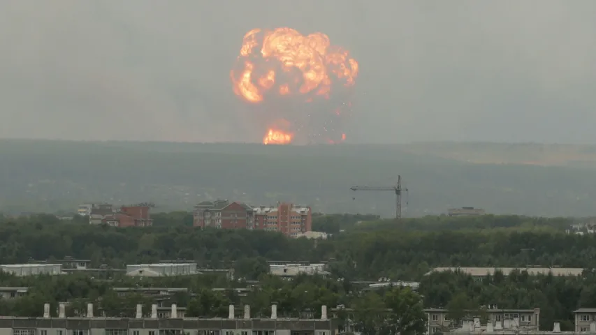 Выбухі на ваенным складзе ў Краснаярскім краі Расіі (фота, відэа)