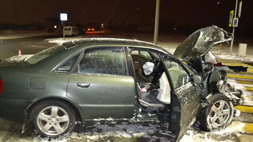У аўтааварыі на трасе М1 у Брэсцкім раёне пацярпелі 3 чалавекі (фота)