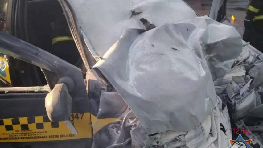 З’явіліся новыя падрабязнасці пра ДТЗ з таксі, у якім загінулі 2 пасажыры