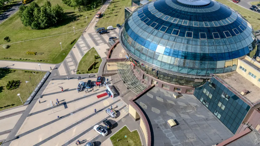 Удзельнікі электрамабільнага марафону "Ралі свету" ў Мінску (фота, відэа)