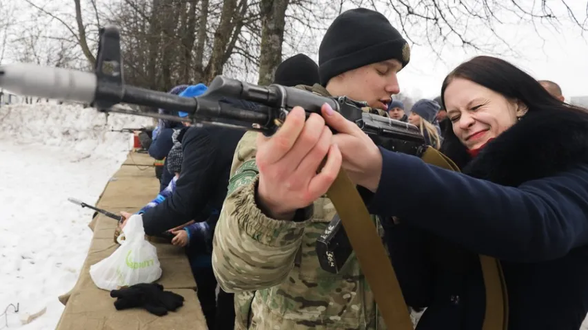 Як у Мінску спецназ праводзіў зіму 