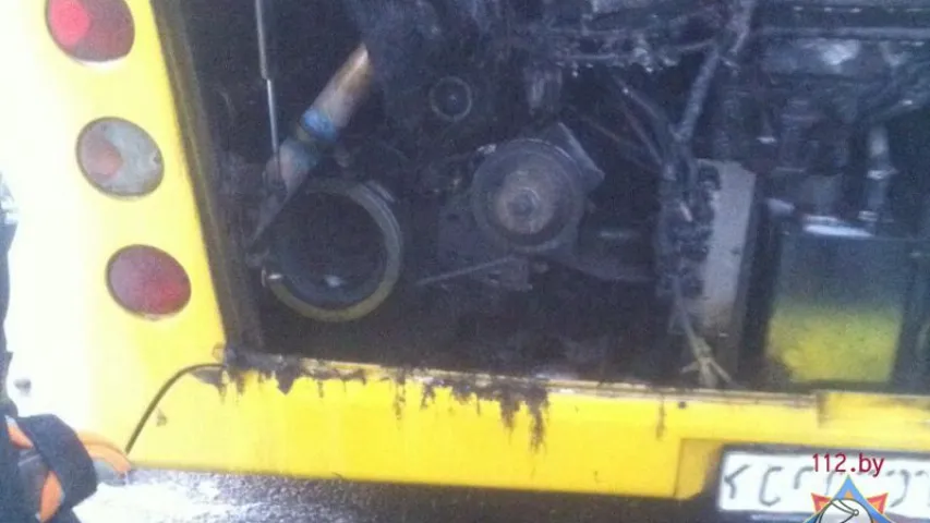 У Мінску гарэў гарадскі аўтобус (фота)