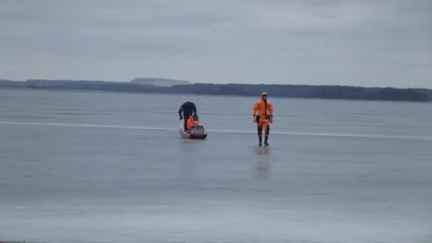 У Мінскім раёне выратавалі 5 рыбакоў (фота)