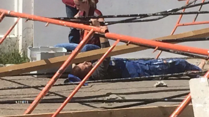 У Барысаве рабочы зваліўся разам з будаўнічымі рыштаваннямі