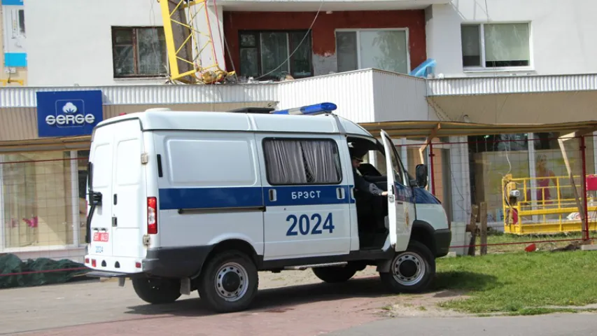 У Брэсце з вышыні сарвалася будаўнічая люлька, у якой былі тры чалавекі