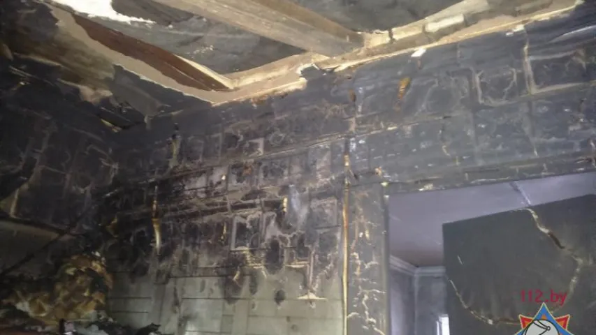 У Брэсце на пажары ўратавалі дваіх малых хлопчыкаў (фота)