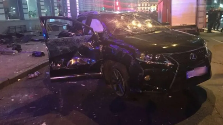 У Харкаве пазадарожнік урэзаўся ў натоўп пешаходаў