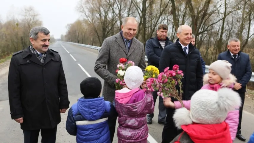 У родную вёску старшыні Следчага камітэта зрабілі дарогу за $660 тыс