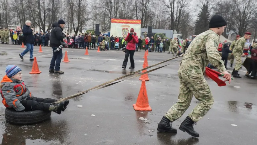 Як у Мінску спецназ праводзіў зіму 