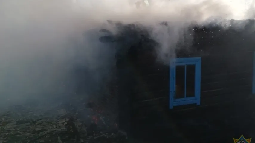 У Ганцавіцкім раёне ў доме згарэў мужчына — шукаў дакументы, не паспеў выйсці