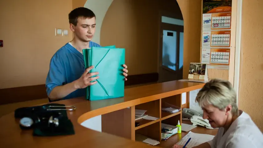Альтернативная служба в Беларуси: “Лучше бы он траншеи рыл!”