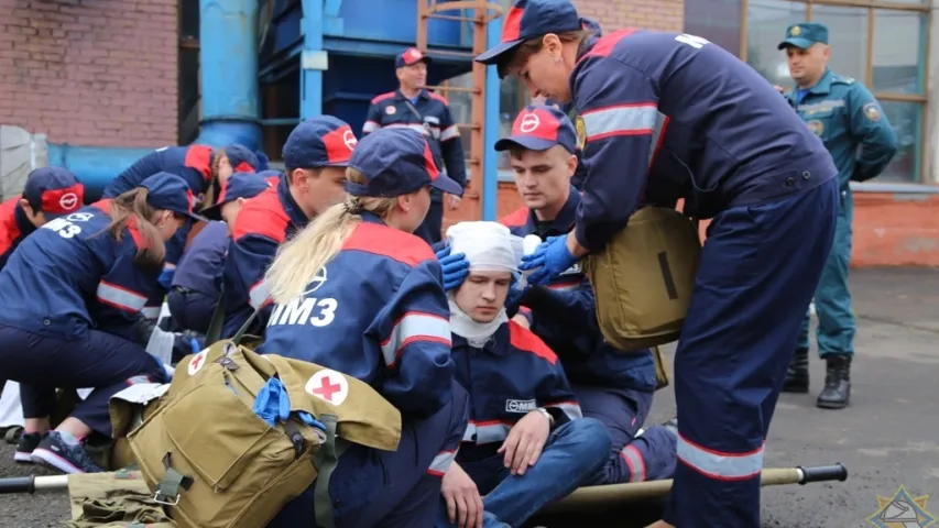 У Мінску на заводзе прайшлі маштабныя вучэнні з удзелам верталётаў (фота, відэа)