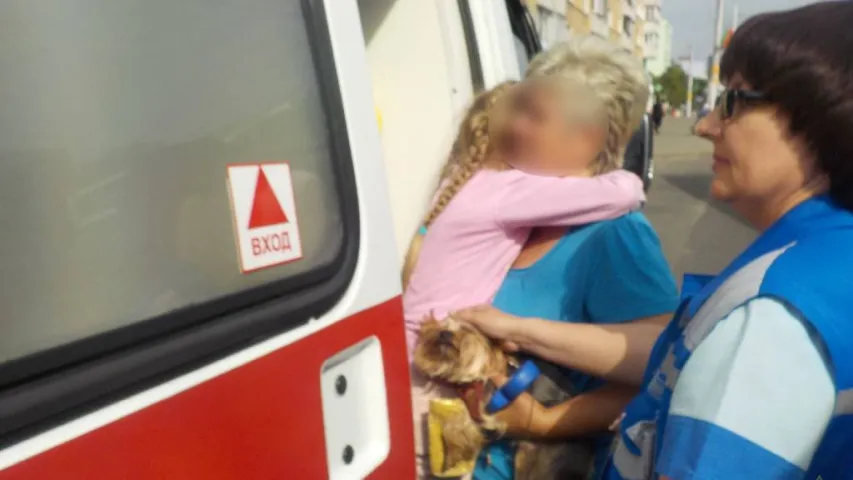 У Бабруйску дзяўчынка спускалася з балкона трэцяга паверха (фота)