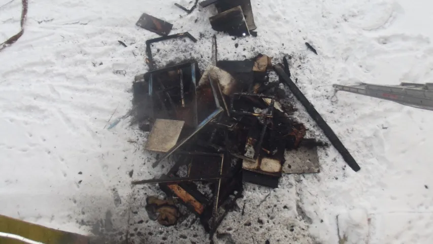 У Клецкім раёне гарэў трохпавярховік: 1 чалавек загінуў, 3 уратаваныя