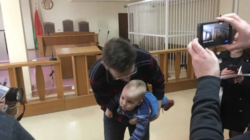 Фота: Ідзе суд над палітыкам Алесем Лагвінцом