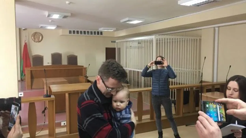 Фота: Ідзе суд над палітыкам Алесем Лагвінцом