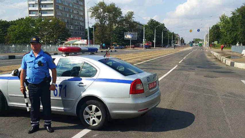 На мінскай вуліцы Ванеева знайшлі авіябомбу (фота)