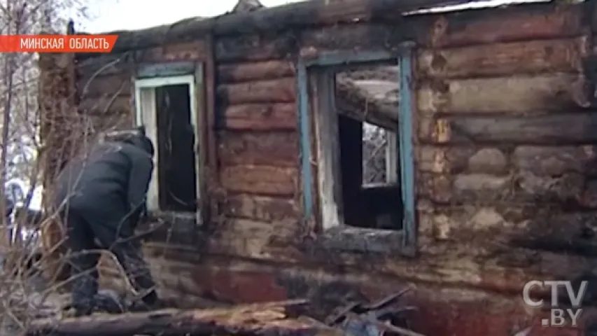 З’явіліся здымкі з месца пажару ў Барысаўскім раёне, дзе загінулі 5 мужчын