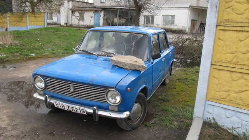 Малады чалавек раскурочыў за ноч 14 машын у Мінскім раёне 