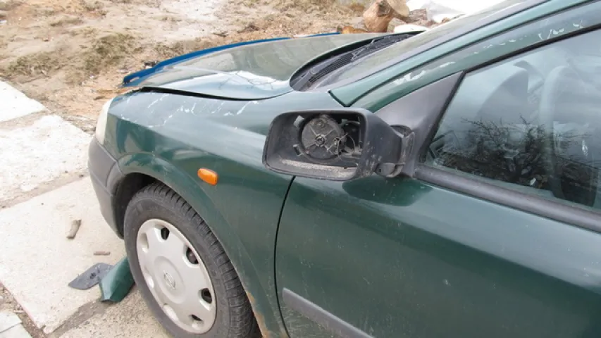 Малады чалавек раскурочыў за ноч 14 машын у Мінскім раёне 