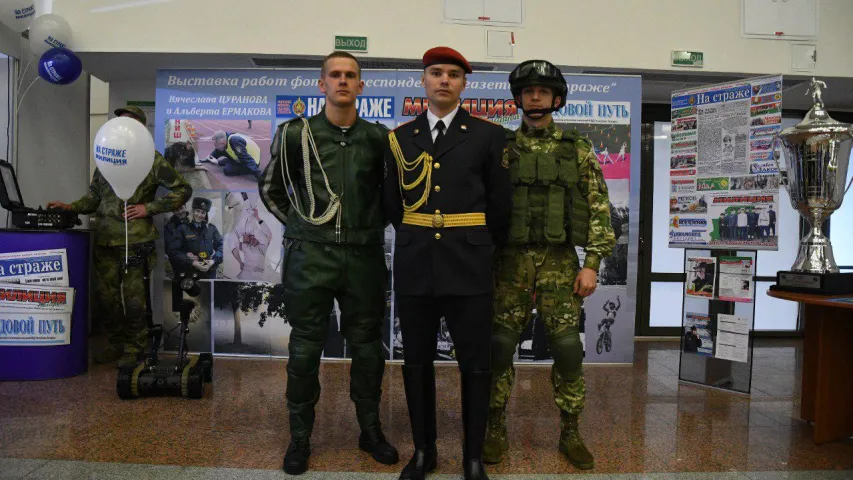 БРСМаўкі ў вышыванках і каша з "Камуналкі" на выставе "СМІ ў Беларусі" (фота)
