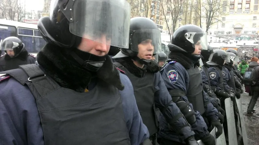"Даспехі" паліцыі на мітынгах у Малдове, Украіне, Арменіі і Беларусі