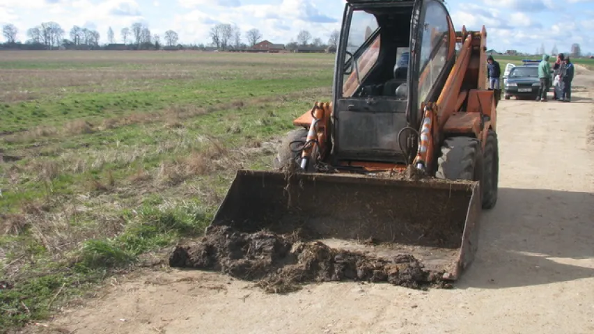 У Пухавіцкім раёне вартаўнік фермы скраў пагрузчык, які сам жа ахоўваў