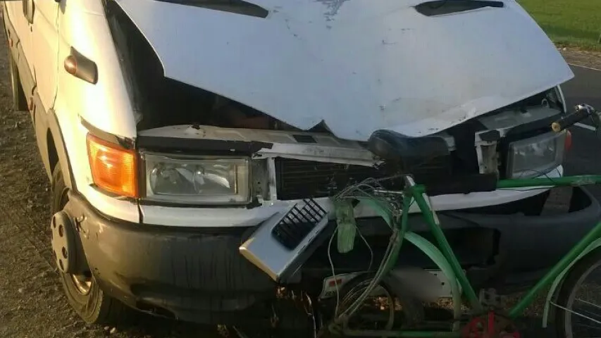 У Жабінкаўскім раёне пад коламі мікрааўтобуса загінуў 25-гадовы раварыст