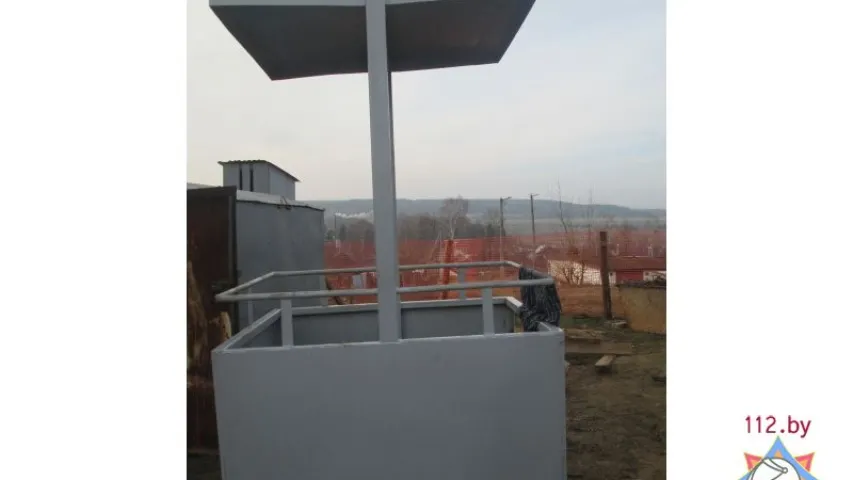 У Пружанскім раёне МНС даставала рабочых з воданапорнай вежы