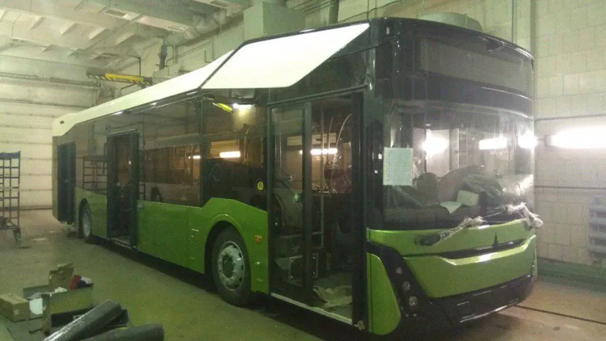Як выглядае прататып новага мінскага аўтобуса — МАЗ-303
